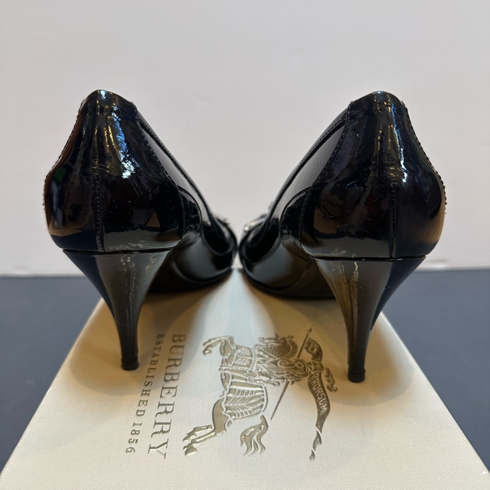 Authentic Burberry Nova Check Patent Heels + Burberry cloth dust bag - Picture 10 of 13